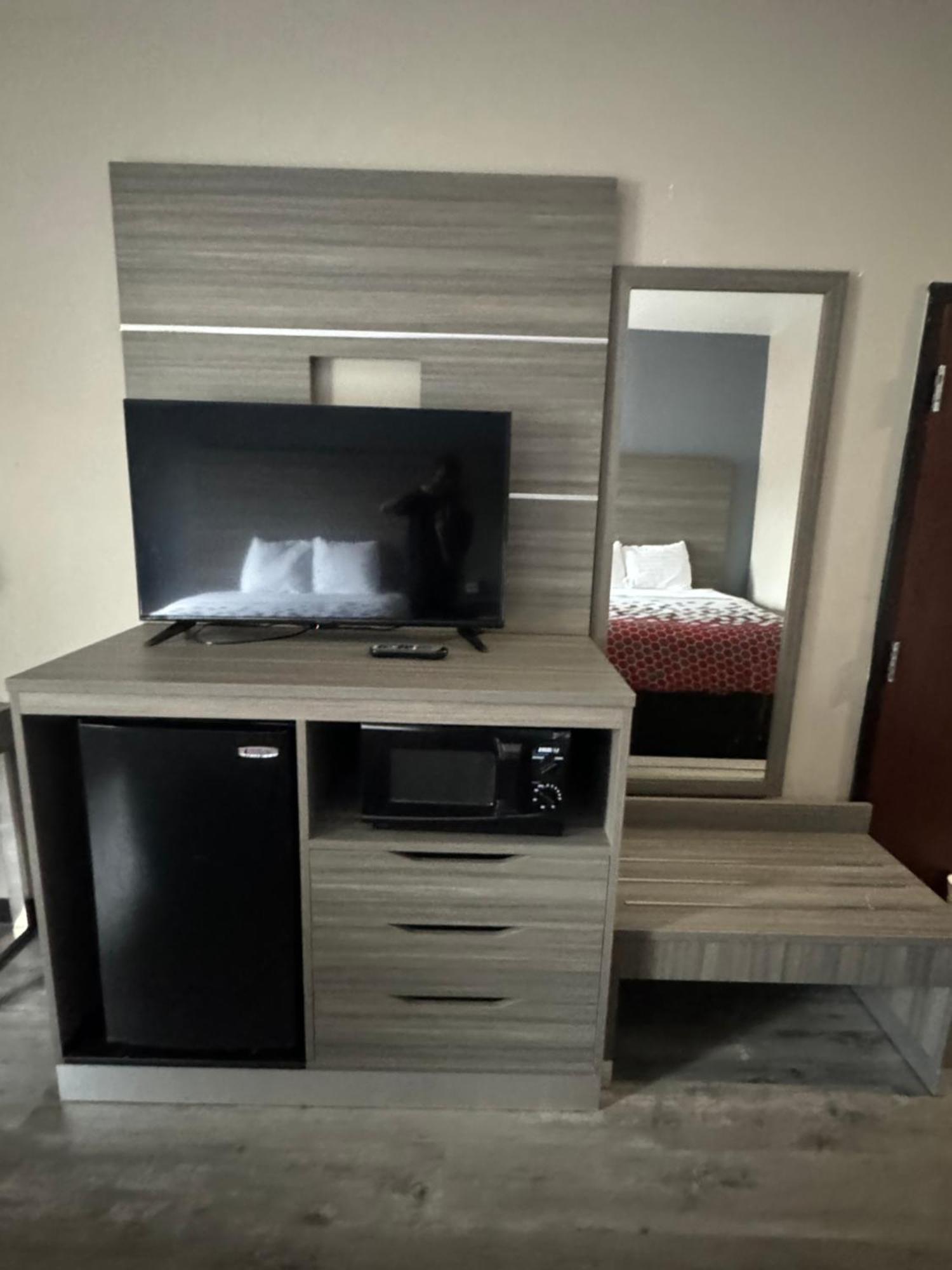 Econo Lodge Inn & Suites Pritchard Road Норт-Літл-Рок Екстер'єр фото