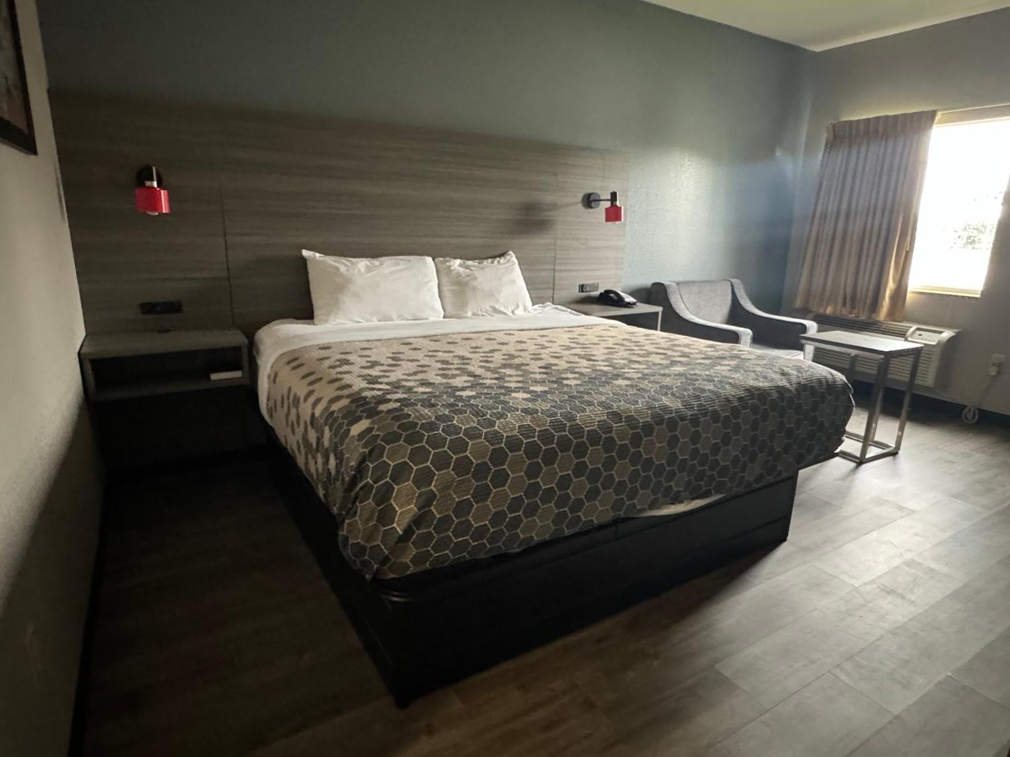 Econo Lodge Inn & Suites Pritchard Road Норт-Літл-Рок Екстер'єр фото